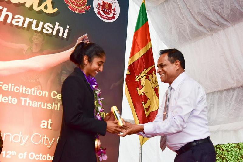 Siddhalepa honors Asian Games Gold Medalist Tharushi Karunarathna for Her Record-Breaking Sprint! 1