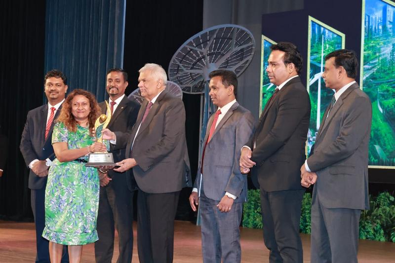 Hettigoda Industries Clinches Gold at Presidential Environment Awards 1
